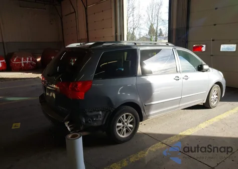 2007 Toyota Sienna Le z USA, uszkodzony, nr VIN 5TDZK23C37S069906